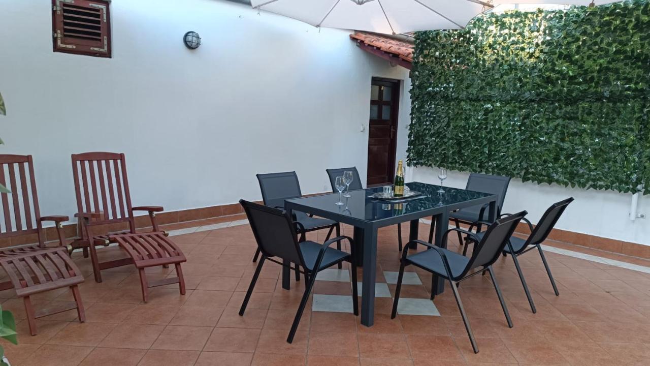 Studio Apartment Jemi Pula Luaran gambar