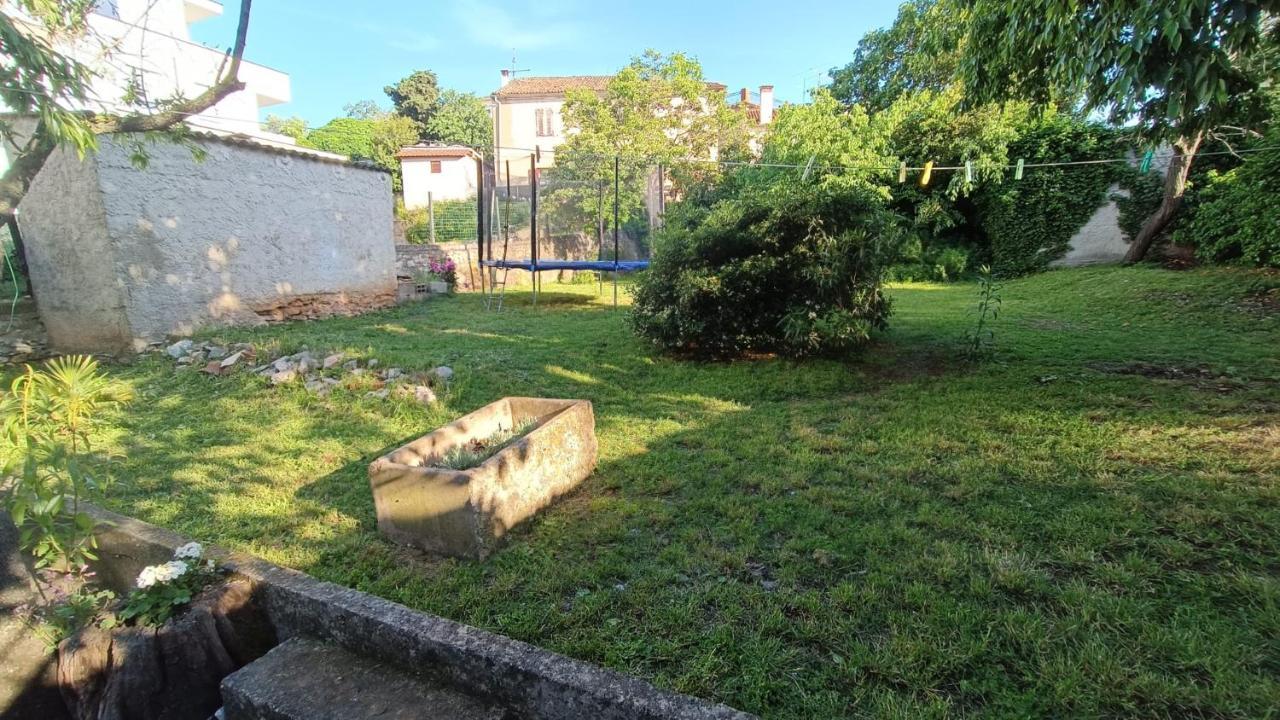 Studio Apartment Jemi Pula Luaran gambar